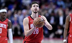 NBA’de Alperen Şengün Parladı, Ama Galibiyet Spurs’ün Oldu