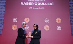 Ödül kazanan gazetecileri tebrik etti