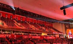 “ESAS MESELE İKTiDAR OLMAK”