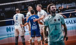 Halkbank Zorlu Mücadelede Set Vermedi