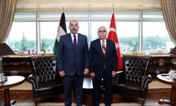 AYM Başkanı, Filistin Devleti Başsavcısını kabul etti