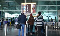 Hindistan'da uçuşlar iptal edildi