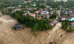 Endonezya'da sel felaketi: Ölü sayısı 914'e yükseldi