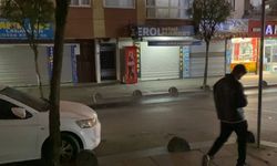 Husumetlisinin oğlunu silahla vurdu