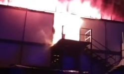 Şantiye yatakhanesinde çıkan yangın söndürüldü