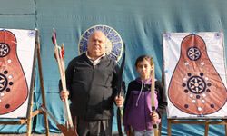 Tarih dizilerinden etkilenip kursta ok atmayı öğreniyorlar