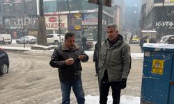 Van ve Hakkari'de kar yağışı yolları kapattı