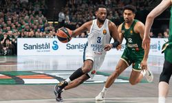 Anadolu Efes Yeni Hocası ile Kazandı