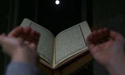 Ayetel Kürsi Türkçe Okunuşu ve Anlamı