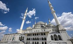Ankara’da Bayram Namazında Camiler Doldu