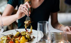 Ankara’da Uygun Fiyatlı Öğle Yemeği Mekanları Rehberi: Çalışanlar ve Öğrenciler İçin Ekonomik Lezzet Durakları