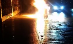 Avcılar'da motosiklet alev topuna dönüştü