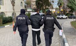 Otobüste 'ters baktınız' deyip boğazlarına bıçak dayadı