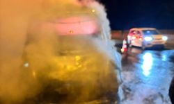 Seyir Halindeki Çekici Bir Anda Yanarak Küle Döndü