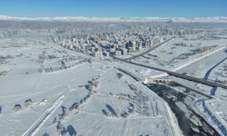 Sivas'ta 227 yerleşim yeri yolu kapandı