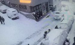 Yokuştan kayan kamyonet çocuklara çarptı