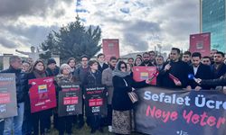 “KYK BURSUNA BİN TL’LİK ZAM YAPARKEN YÜZÜNÜZ BİLE KIZARMADI MI?”