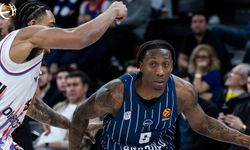 Anadolu Efes Dördüncü Periyotta Dağıldı