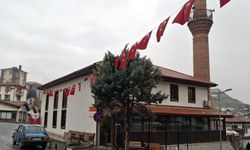 Beypazarı'nda tarihi camiler asra meydan okuyor