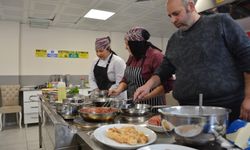 Eskişehir'de Öğrencilere Yöresel Yemek Hizmeti