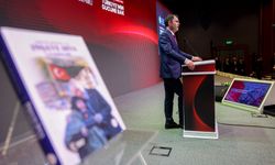 '11 ile Bir Çivi Çakmayan Partinin Genel Başkanı Olarak Tarihe Geçeceksiniz'