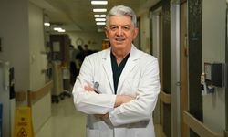 12 santimlik anevrizma onarıldı