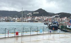 Amasra'da rüzgar zor anlar yaşattı