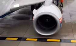 Antalya’da kalkışa hazırlanan uçağın iniş takımları kırıldı