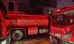 Bursa'da iş yerinde çıkan yangın çıktı: 2 kişi hastaneye kaldırıldı