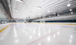 Buz hokeyi maçı sırasında silahlı saldırı