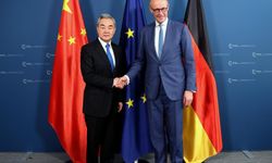 Çin Dışişleri Bakanı Wang, Almanya Başbakanı Merz ile bir araya geldi