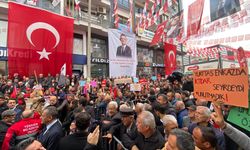 'Depremin Siyaseti Olmaz'