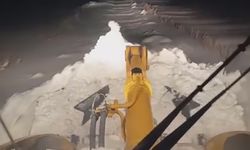 Kars'ta kardan kapanan 142 köy yolu yeniden ulaşıma açıldı