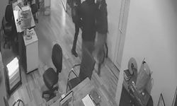 Şaka yapmak isterken arkadaşını ateşe verdi