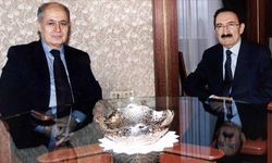 Bir "Fırlatma" ile Gelen Ekonomik Deprem: 2001 Anayasa Kitapçığı Krizi