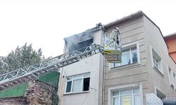 Fatih'teki bir apartmanda yangın çıktı: 1 ölü, 5 yaralı