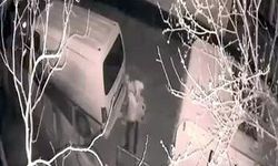 Araçtan akü çalanlar kameraya yakalandı