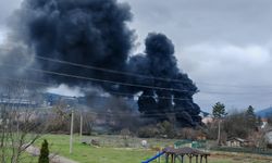 Bolu'da korkutan depo yangını