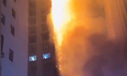 Çin'de Yüksek Katlı Bina Yandı! Korku Dolu Anlar Yaşandı