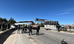 Gaziantep'te minibüs ve kamyonet çarpıştı