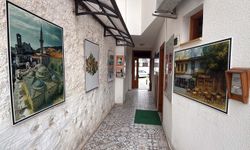 Hiç görmediği ablası için kütüphane kurdu