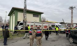 Iğdır'daki kazada elektrik trafosunun duvarı yıkıldı