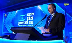 “İran'ın atayacağı yeni lider hedefimiz olacak”