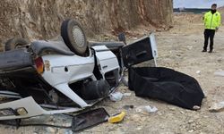 Şanlıurfa'da otomobil 8 metrelik alana uçtu