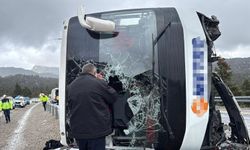 Seydişehir'de yolcu otobüsü devrildi