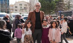 Etimesgut Belediyesi'nden Çocuklara Bayram Desteği