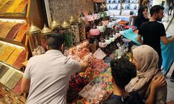 Arife günü yoğunluğu başladı! Bayram öncesi son hazırlıklar…