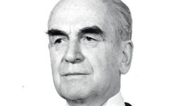 Fahri Korutürk: Denizlerden devletin zirvesine uzanan bir liderlik hikayesi