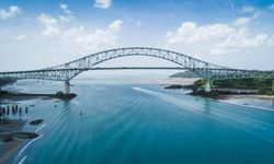 Amerika Köprüsü'nde yangın: 1 ölü, 2 yaralı