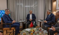 Bakan Fidan, Pakistan Başbakanı ile bir araya geldi